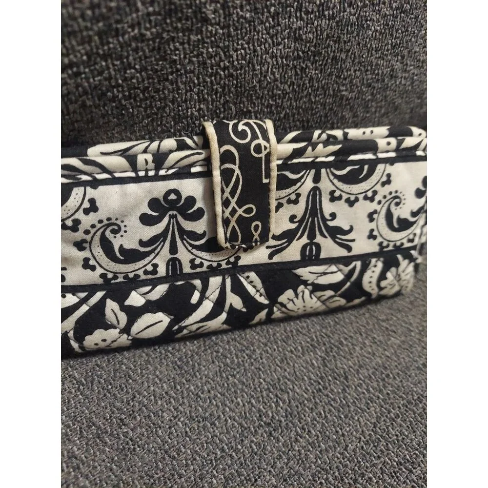RETIRED VERA BRADLEY TRI-FOLD‎ WALLET BLACK WHITE FLORAL DESIGN ID/CREDIT *flaw - Picture 2 of 15